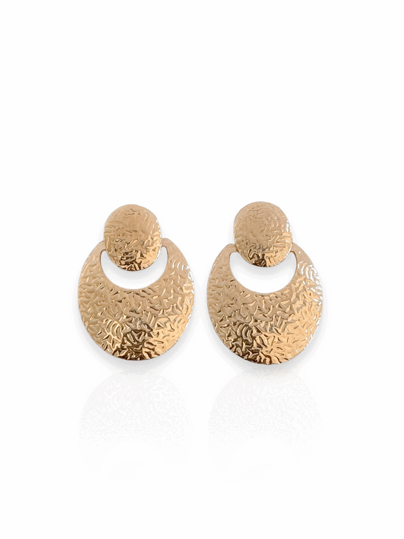 Brinco Folheado a Ouro 18k e Prata Oval Vazado Martelado