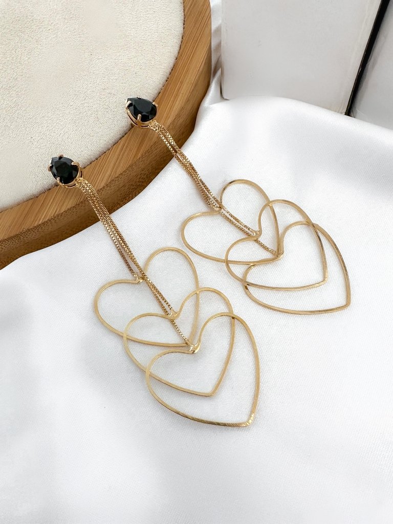 Brinco gota de zircônia com fios e coração vazado níquel