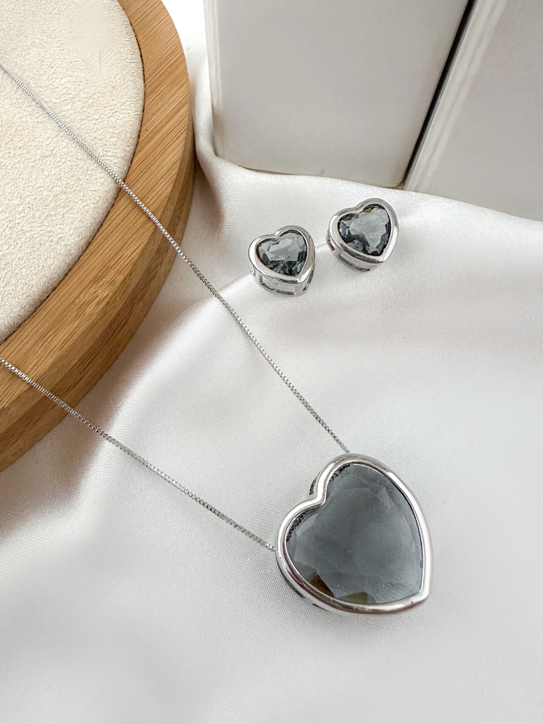 Conjunto colar e brinco com pedra de zircônia folheado a ouro 18k e prata