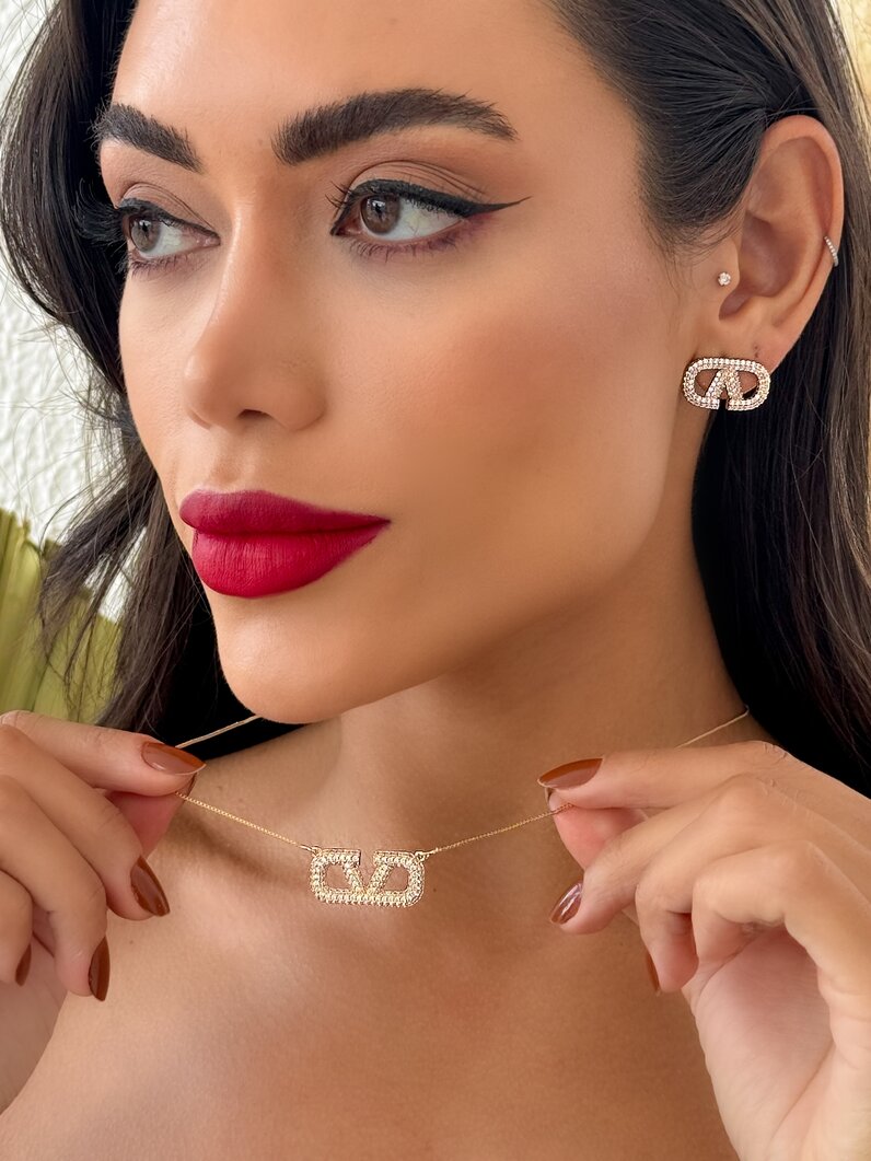 Conjunto de Colar e Brinco Semi joia Ouro e Prata Inspiração Grandes Marcas