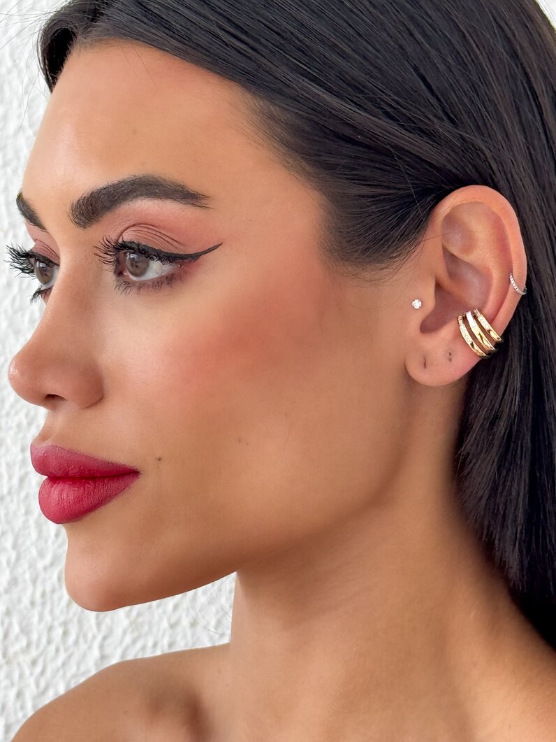 Piercing Folheado a Ouro 18K e Prata Tres Fios Com Zircônia e Resina